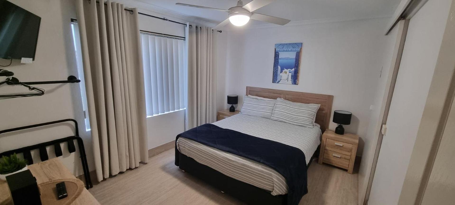 Apartment The Poplars, 2,36 Magnus Street - Comfortable Unit With Air Conditioning And Wi-fi